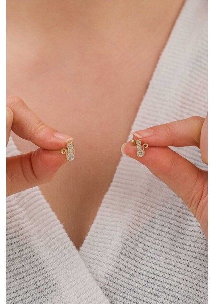 925 Ayar Gümüş Gold Çivili Kedi Küpe modelleri