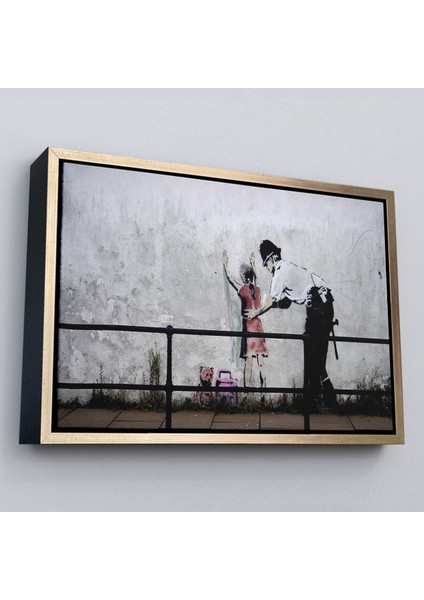Çerçeveli Bansky'nin Küçük Kız Çocuğunu Arayan Polis Isimli Çalışması Kanvas TABLO-5010