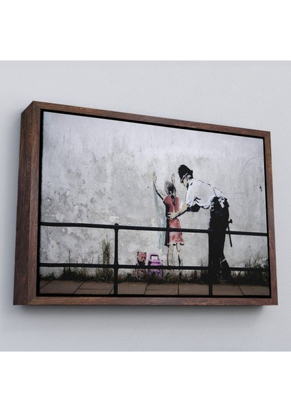 Çerçeveli Bansky'nin Küçük Kız Çocuğunu Arayan Polis Isimli Çalışması Kanvas TABLO-5010 fiyatları