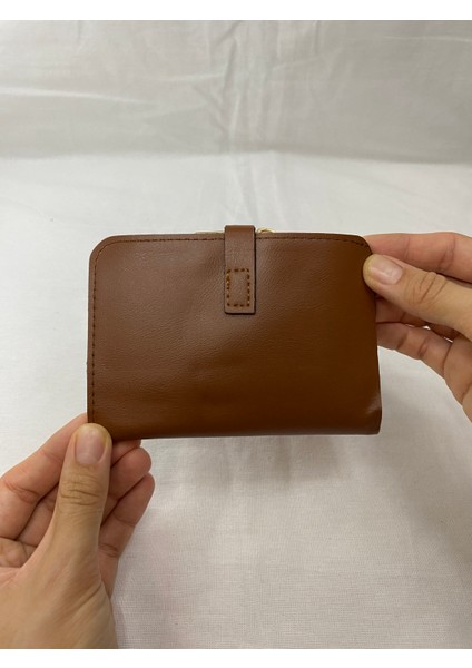 Çıtçıt Kapamalı Dış Kısmında Küçük Bölmesi Olan Tokalı Renkli Kadın Cüzdanı modelleri