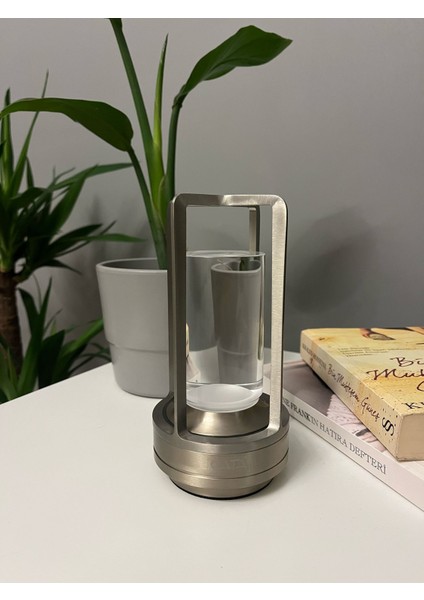 CT-8439 VEGAS MASA LAMBASI 3 RENK IŞIK FONKSİYONLU USB ŞARJLI SILVER KASA (PARLA) indirimleri