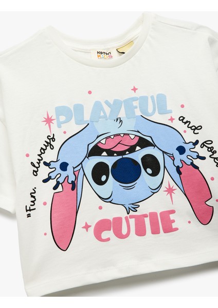 Pamuklu Bisiklet Yaka Kısa Kollu Lisanslı Stitch Baskılı Tişört