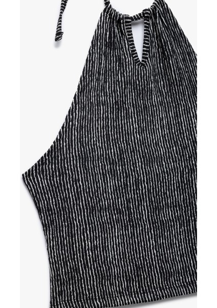 Çizgili Bürümcük Bağlamalı Yaka Pencere Detaylı Kolsuz Crop Üst modelleri