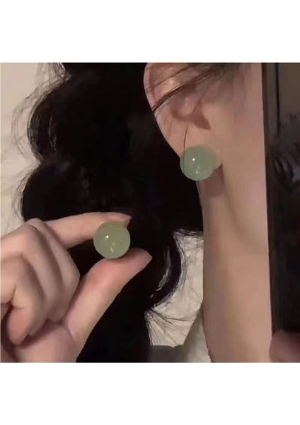 Maillard High End Retro Mizaç Kulak Klipsi Küpeleri Basit ve Çok Yönlü Kulak Delme Gerektirmeyen Yeni Trend Küpeler (Yurt Dışından)