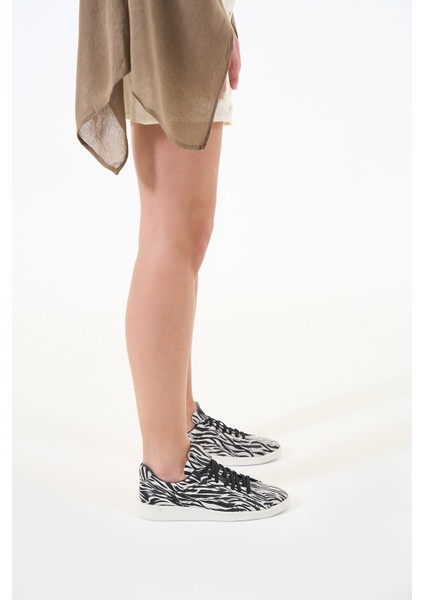 Dobby Zebra Desenli Hakiki Deri Kadın Sneakers
