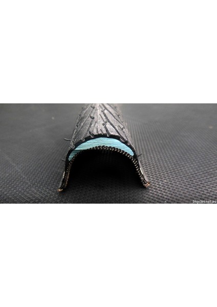 Flash Stopthorn 26X1.75 Stu+Rs 5mm Zırhlı Dış Lastik LSD-202