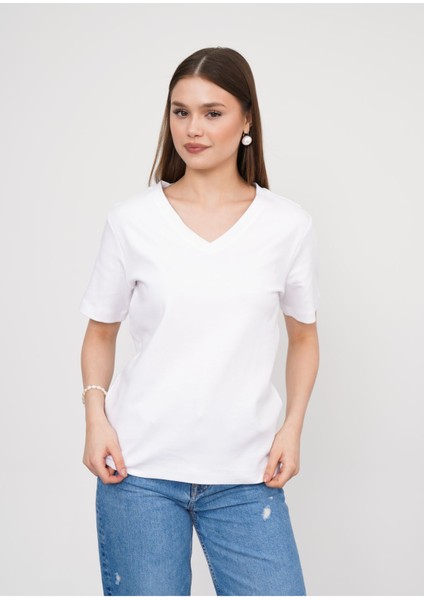 Regular Fit V Yaka Kadın T-Shirt