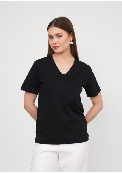 Regular Fit V Yaka Kadın T-Shirt