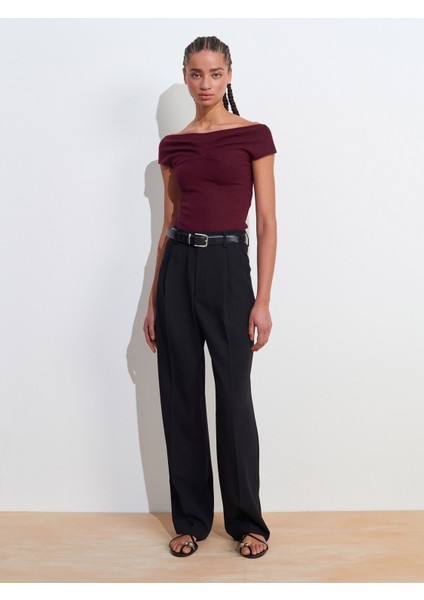 31718 Omuzları Açık Pile Detaylı Top-Bordo modelleri