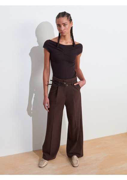 31718 Omuzları Açık Pile Detaylı Top-Koyu Kahve modelleri