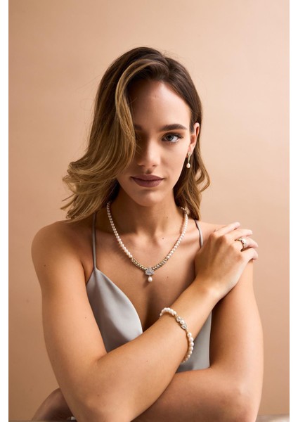 14 Ayar Altın 7 mm Üçgen Model Baget Taşlı Doğal Inci Bileklik modelleri