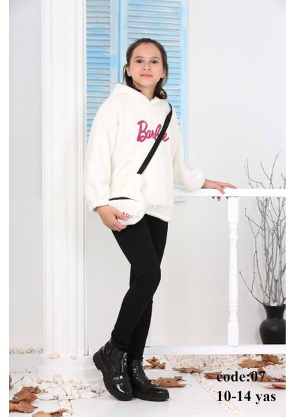 Baskılı Çantalı Beyaz Peluş Ceket
