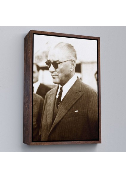 Çerçeveli Atatürk Portre Tablosu Mustafa Kemal Atatürk Dikdörtgen Dekoratif Kanvas TABLO-143