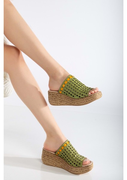 Kadın Deri Lazerli Dolgu Topuk Terlik - Fıstık Yeşili