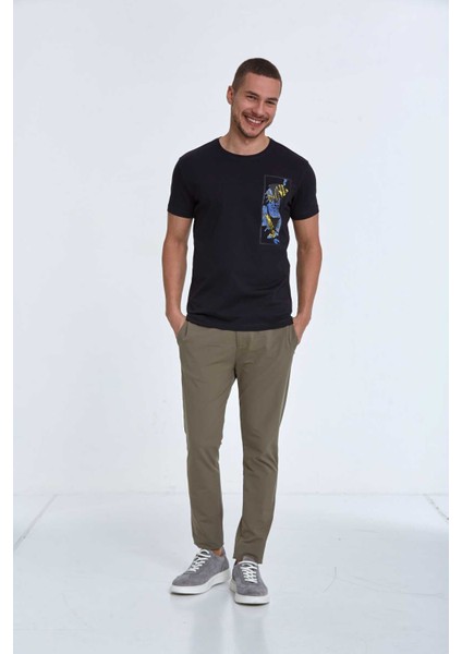 Terra Baskılı Erkek Tişört Lacivert modelleri