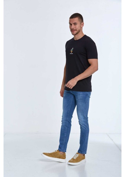 Chip Nakışlı Erkek Tişört Lacivert modelleri