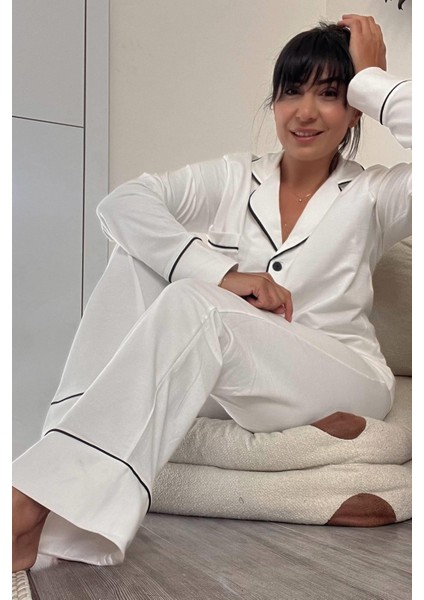 Beyaz Siyah Biyeli Pijama Takımı