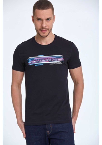 Quinn Baskılı Erkek Tişört Lacivert