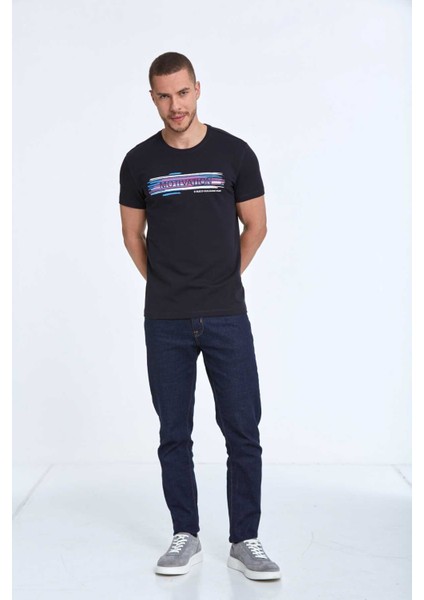 Quinn Baskılı Erkek Tişört Lacivert fiyatları