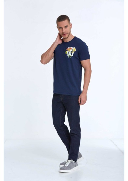Sky Baskılı Erkek Tişört Lacivert fırsatları