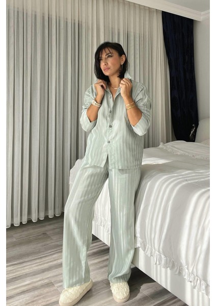 Mint Yeşili Çizgi Dokulu 3'lü Pijama Takımı
