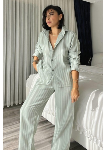 Mint Yeşili Çizgi Dokulu 3'lü Pijama Takımı