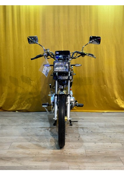 Attack Süper 100 Touring Motosiklet