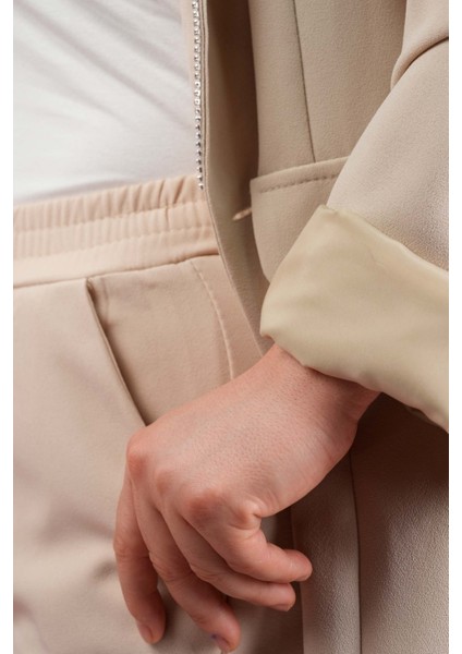 Kadın Dar Kalıp Havuç Pantolon Bel Lastikli Pantolon Krem fırsatları