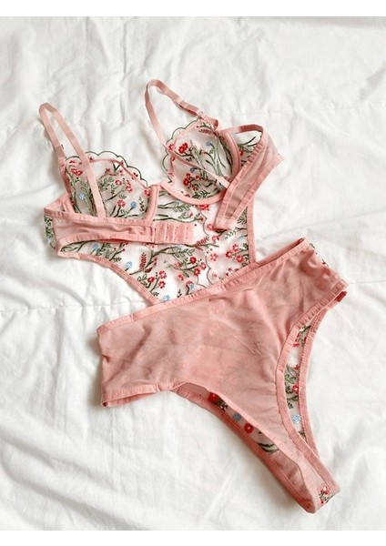 Çiçek Işlemeli Detaylı Bodysuit