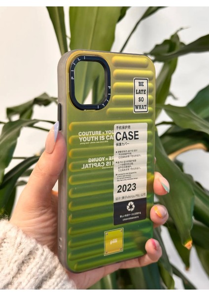 iPhone 11 Hologramlı Ve Yazı1 Detaylı Boyutlu Kılıf