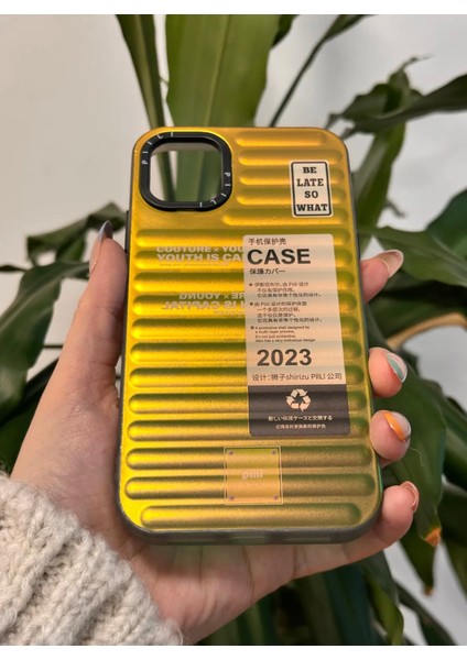 iPhone 11 Hologramlı Ve Yazı1 Detaylı Boyutlu Kılıf