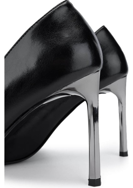 Kadın Vegan Siyah Topuklu Ayakkabı 891 357 Bn Ayk Y25 Sıyah Cılt fırsatları