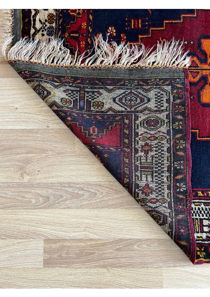 131 x 221 cm Büyük Boy Lacivert Kırmızı Renkli Dekoratif Yıkanabilir El Dokuma Antik Halı modelleri