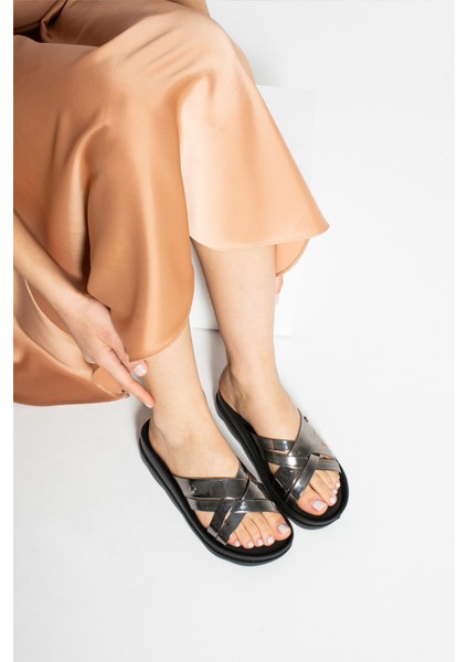 Pierre Cardin Altar Kadın Platin Terlik fiyatları