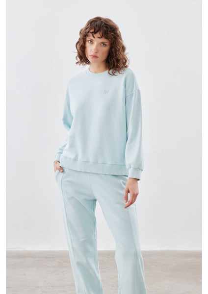 Kadın Pamuklu Yıkamalı Üç Iplik Uzun Kollu Sweatshirt
