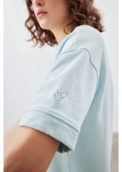 Kadın Pamuklu Yıkamalı Üç Iplik Kısa Kollu T-Shirt