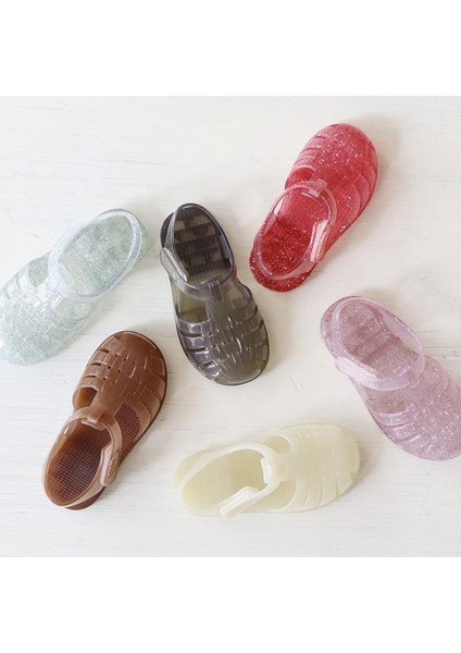 Clasica V Cristal Çocuk Sandalet Crema fiyatları