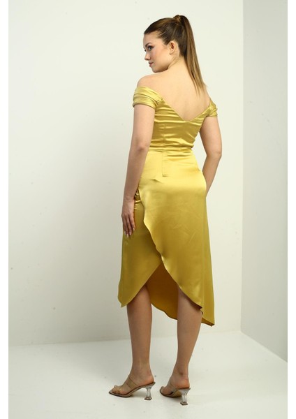 Kadın Madonna Yaka Drapeli Asimetrik Saten Kısa Elbise fırsatları