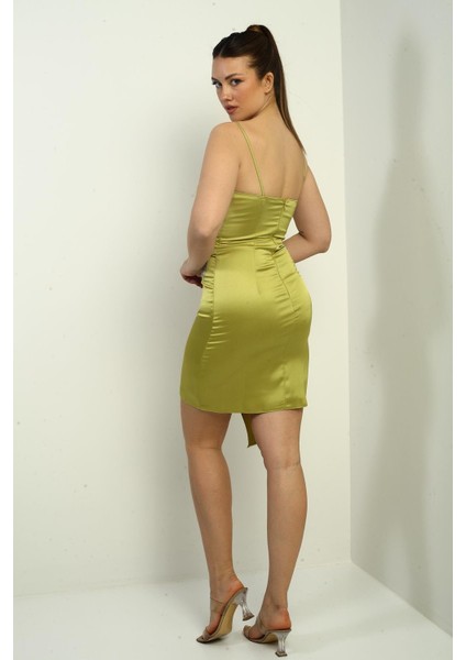 Kadın Ip Askılı Kruvaze Yaka Drapeli Beli Püsküllü Saten Kısa Elbise fırsatları