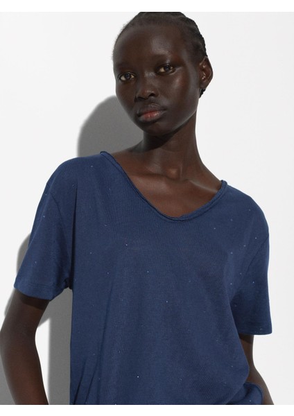 V-Yaka Basic T-Shirt