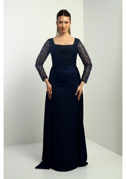 Kadın Kare Yaka Astarlı Kolu Boncuklu Geniş Beden Aralıklı Krep Saten Uzun Abiye Elbise modelleri