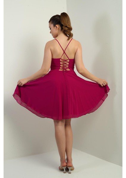 Kadın Ip Askılı Arkası Bağlamalı Önü Pencereli Astarlı Şifon Kısa Kloş Elbise fırsatları