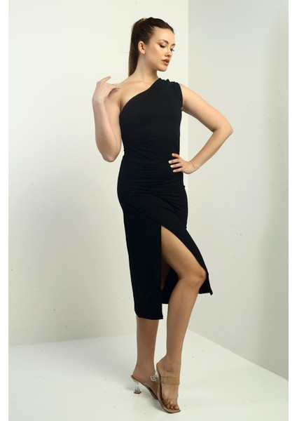 Kadın Tek Omuzlu Yırtmaçlı Büzgülü Midi Elbise modelleri