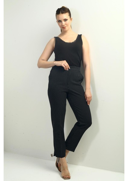 Kadın Beli Lastikli Cepli Boyuna Çizgili Dar Paça Pantolon