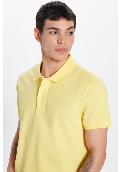 Erkek Slim Fit Dar Kesim %100 Pamuk Sarı Polo Yaka Tişört fiyatları