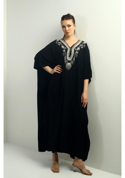 Kadın V Yaka Nakışlı Cepli Oversize Uzun Elbise