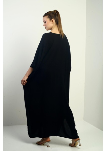 Kadın V Yaka Nakışlı Cepli Oversize Uzun Elbise fırsatları