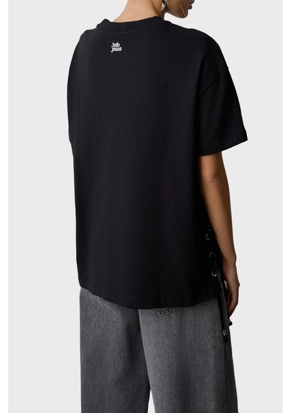 Metalik ve Bağlama Detaylı Pamuklu Oversize Fit Bisiklet Yaka Bluz Bayan Bluz 053 fiyatları