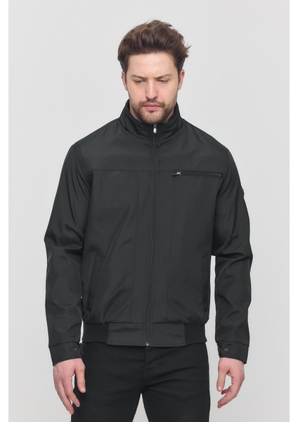 Erkek Siyah Mevsimlik Triko Detaylı Fermuarlı Iç Cepli Mont&Ceket
