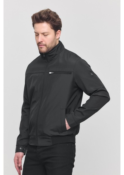 Erkek Siyah Mevsimlik Triko Detaylı Fermuarlı Iç Cepli Mont&Ceket modelleri